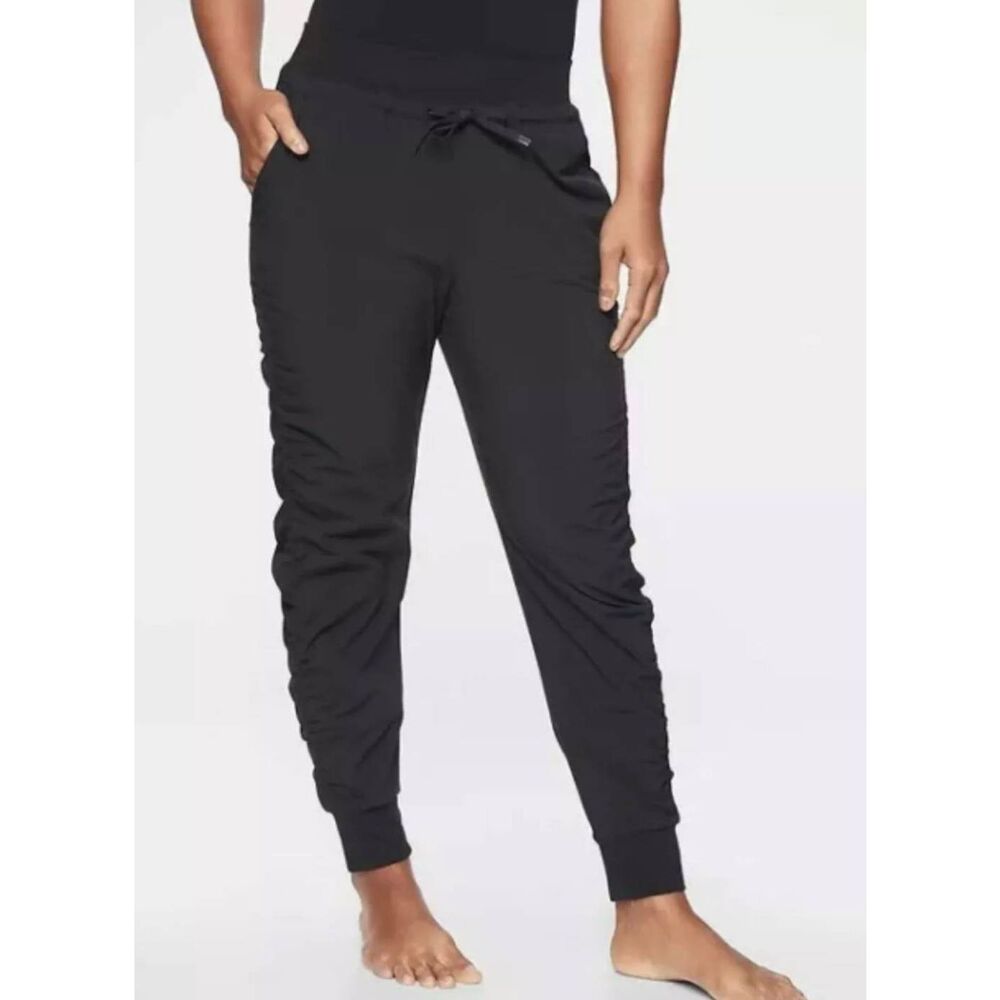 ATHLETA Altitude Pant In Black Size 4